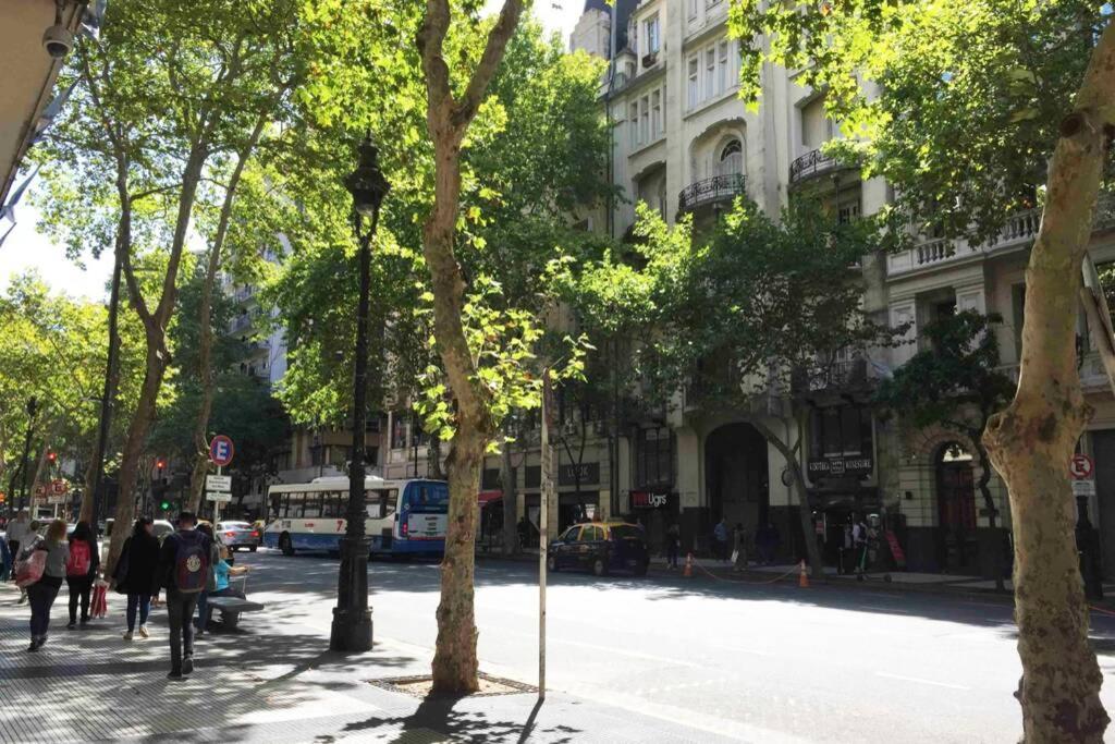 Duplex En Centro Historico Y Turistico Sobre Av. De Mayo Buenos Aires Exteriör bild